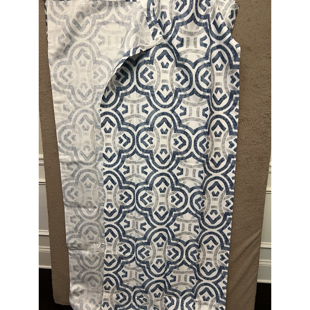Royal Velvet White Blue Gray Geometric Cotton Blend Shower Curtain 70 X 70